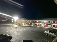 American Inn - parking