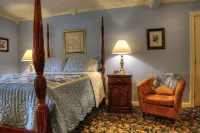 Los Gatos Bed & Breakfast Hotels in Penn Yan