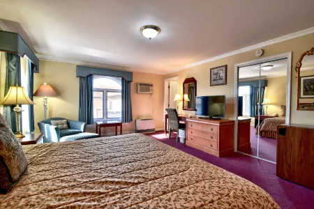 Roosevelt Inn & Suites Saratoga Springs Отели в г. Балстон