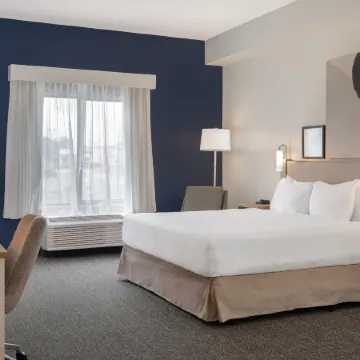 Spark by Hilton Smithfield I-95