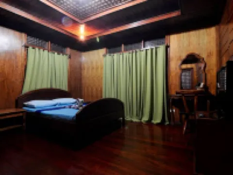 เพมส์ เพนชั่นแอนด์เรสเตอรองต์ โรงแรมในTaytay