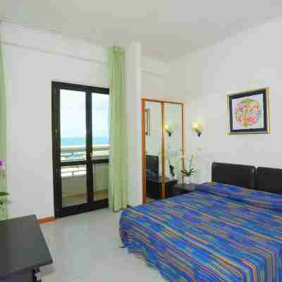 Hotel Borgo Marina Rooms