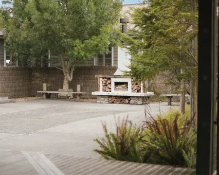 Silverstream Retreat Hotels in Lower Hutt