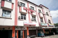 RedDoorz Near Palembang Square Mall 2 Hotels near Public Library of South Sumatera