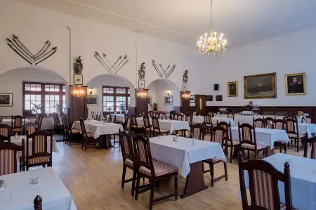 Hotel & Restaurant Lindengarten Отели в г. Даме-Шпревальд