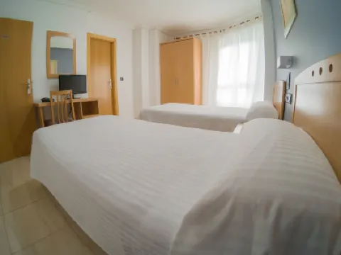 Hostal Meseguer Hotels in 