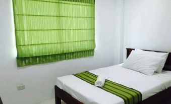 Hotel Lola Natividad