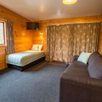 Nelson City Top 10 Holiday Park