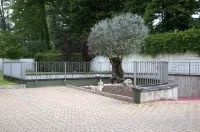 Hotel 2C - a 15 Km. dalla fiera di Milano Hotel in zona Parrocchia di San Vittore Martire - Oratorio Maschile