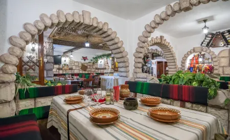 Boutique Guest House Ikonomov Отели в г. Банско