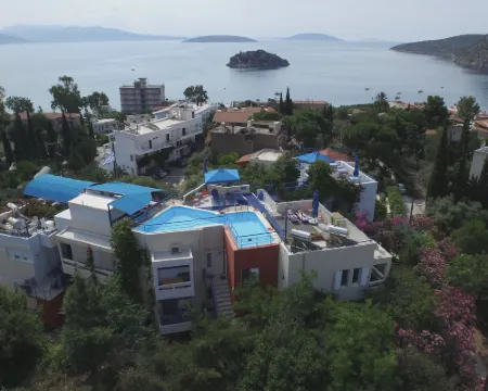 Heliotopos Apartments Hotels in Tolo