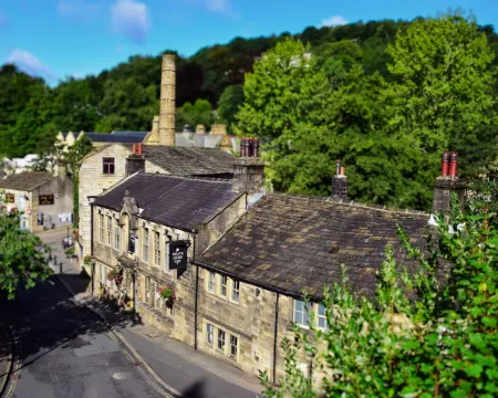 White Lion Hotels in Hebden Bridge