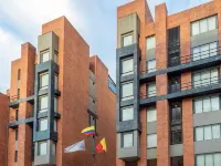 GHL Hotel Hamilton Hotels near تسونا تي