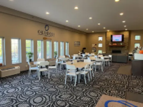 Okoboji Inn & Suites Hotels in Dickinson County