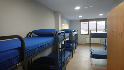 El Camino de Santovenia - Albergue - Hostel Hotels in 