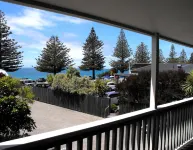 The White Morph Motels - Ocean View