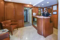 Hotel Bawa Suites