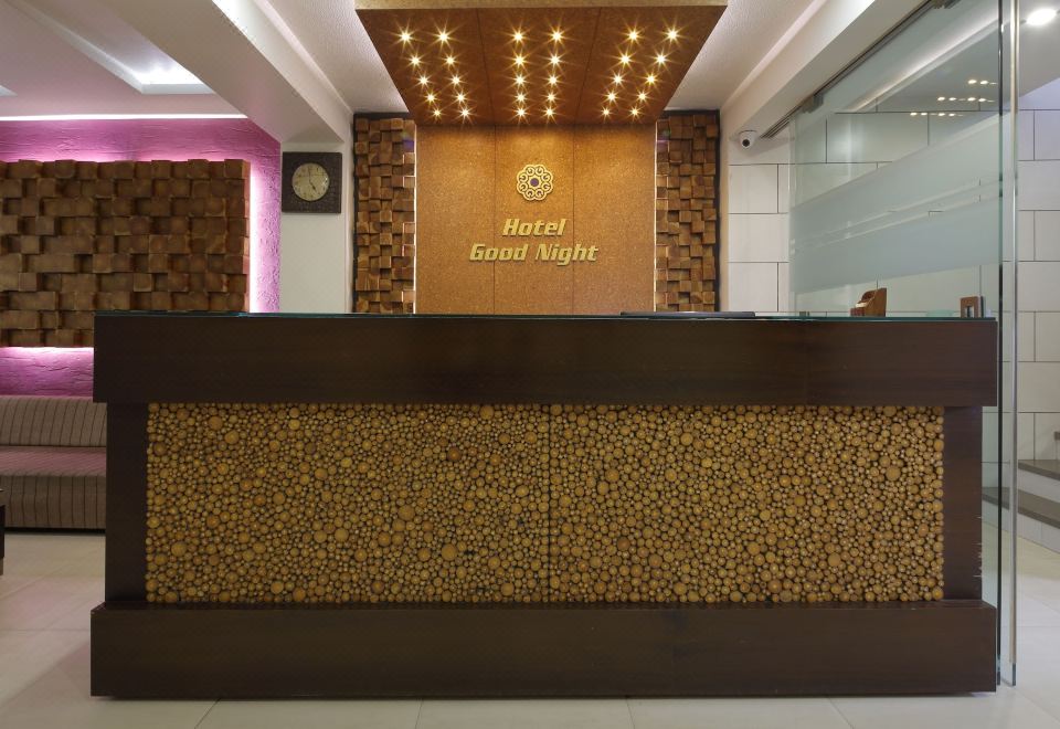 Hotel Good Night Over view