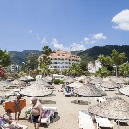 Fortuna Beach Hotel