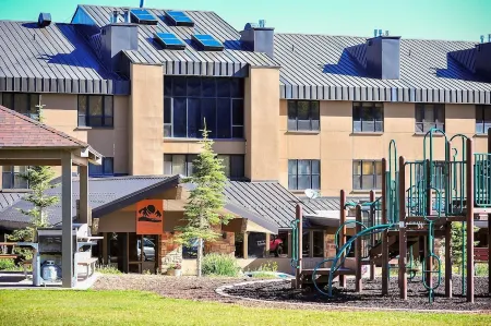 COZY Updated Studio-KING bed, kitchenette-Pool/Spa/Sauna Отели рядом с достопримечательностью «Брайан Хед Резорт»