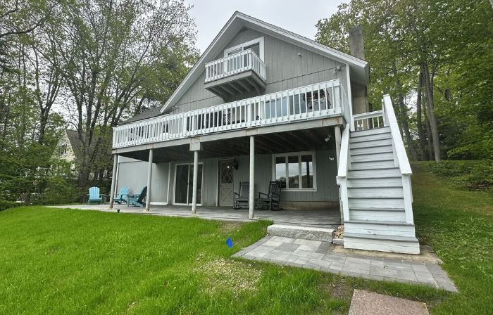 Lakefront Home with Hot Tub, Beach, Skiing Nearby in Tranquil Barnstead
