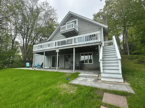 Lakefront Home with Hot Tub, Beach, Skiing Nearby in Tranquil Barnstead