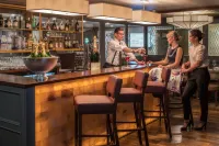 The Johnstown Estate - bar