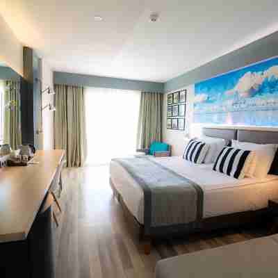 Sunprime C-Lounge Rooms