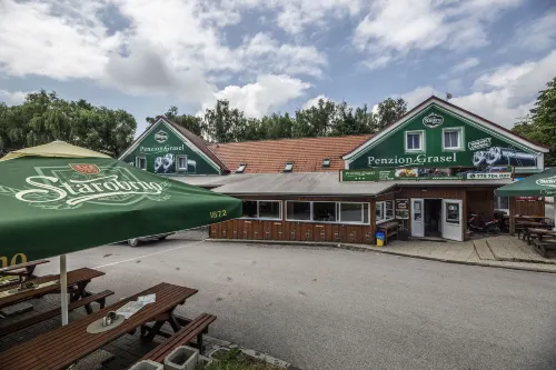 Penzion Grasel Hotels in Jaromerice nad Rokytnou