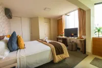 Palmetto Hotel Business la Perla Hotels in 