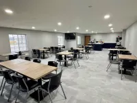 Baymont by Wyndham Dickinson - Pet friendly
