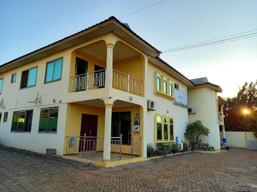 Kcs Guest House Hotels in Adjiringanor