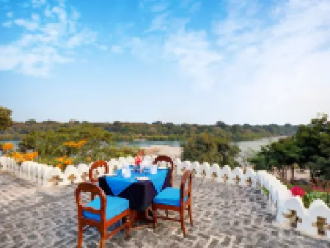 Bundelkhand Riverside Hotels in Orchha