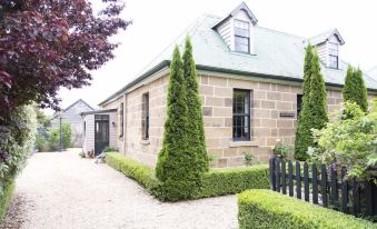 Elm Cottage Barn