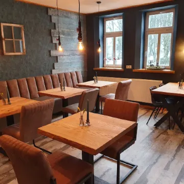 Apartments Und Bistro Zum Glasmacher