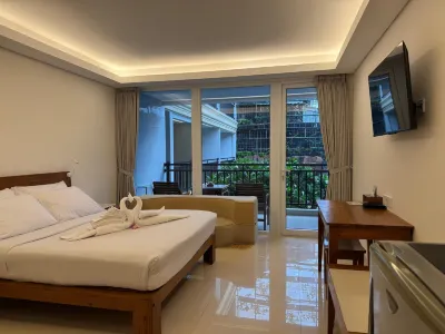 綠色花園飯店 DaLa Spa at Alaya Resort Kuta附近的飯店