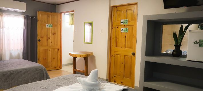 Hotel Hoja de Oro Corcovado Hotels in Puerto Jimenez