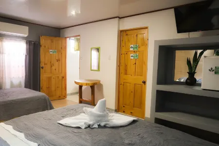 Hotel Hoja de Oro Corcovado