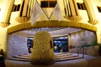 Al Liwan Suites Hôtels à : 