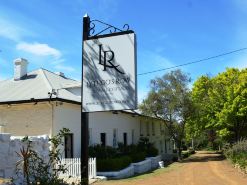 Lythgo's Row Colonial Cottages