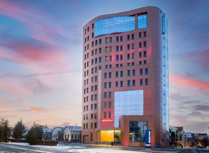 錫比烏阿娜塔金色鬱金香飯店