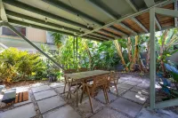 The Hastings Beach Houses Hotels in 