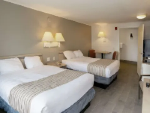 Suburban Studios Mentor - Cleveland Northeast Hotels in Mentor