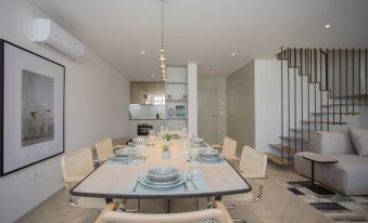 Liiiving in Porto - Luxury Beachfront Apartment VI