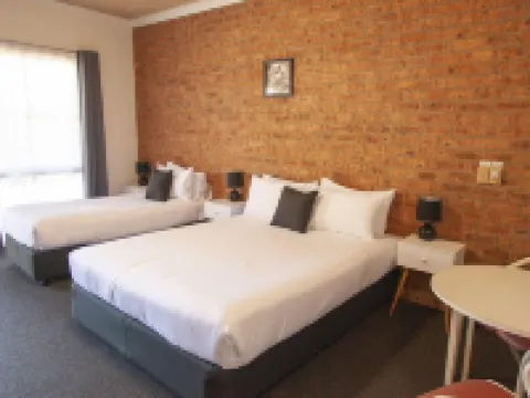 Bega Downs Motor Inn Hotels in Bega