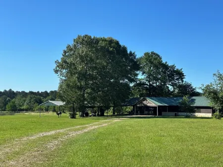 Camplee - 50 Acres of Freedom