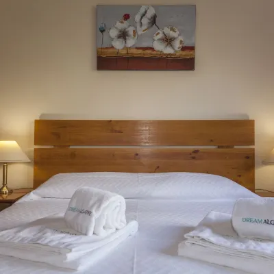 B45 - Main Avenue 2 Bed Apartment Hotels near Lagos Divers Algarve