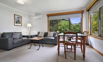 Marsden Court Apartments Now Incorporating Marsden Court and Sharonlee Strahan Villas