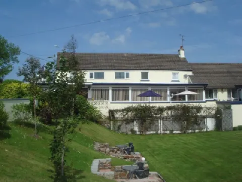 馬尼安小屋 住宿飯店