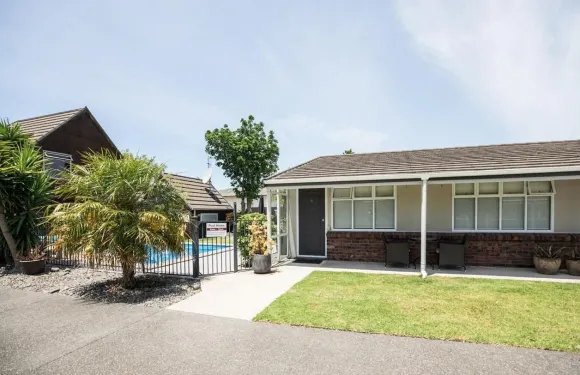 克羅尼爾莊園汽車旅館